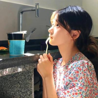 深锁春光一院愁